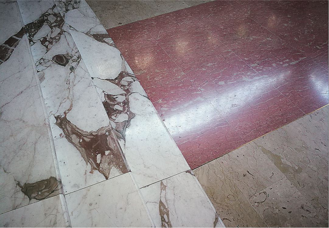 Pavimento in marmo - Santuario Sant'Anna - Caserta