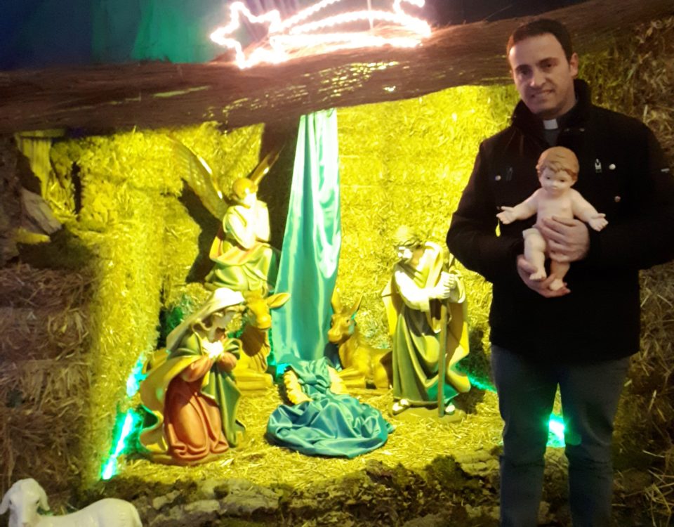 Auguri Natale 2018 don Andrea Campanile - Rettore del Santuario Diocesano Sant'Anna - Caserta